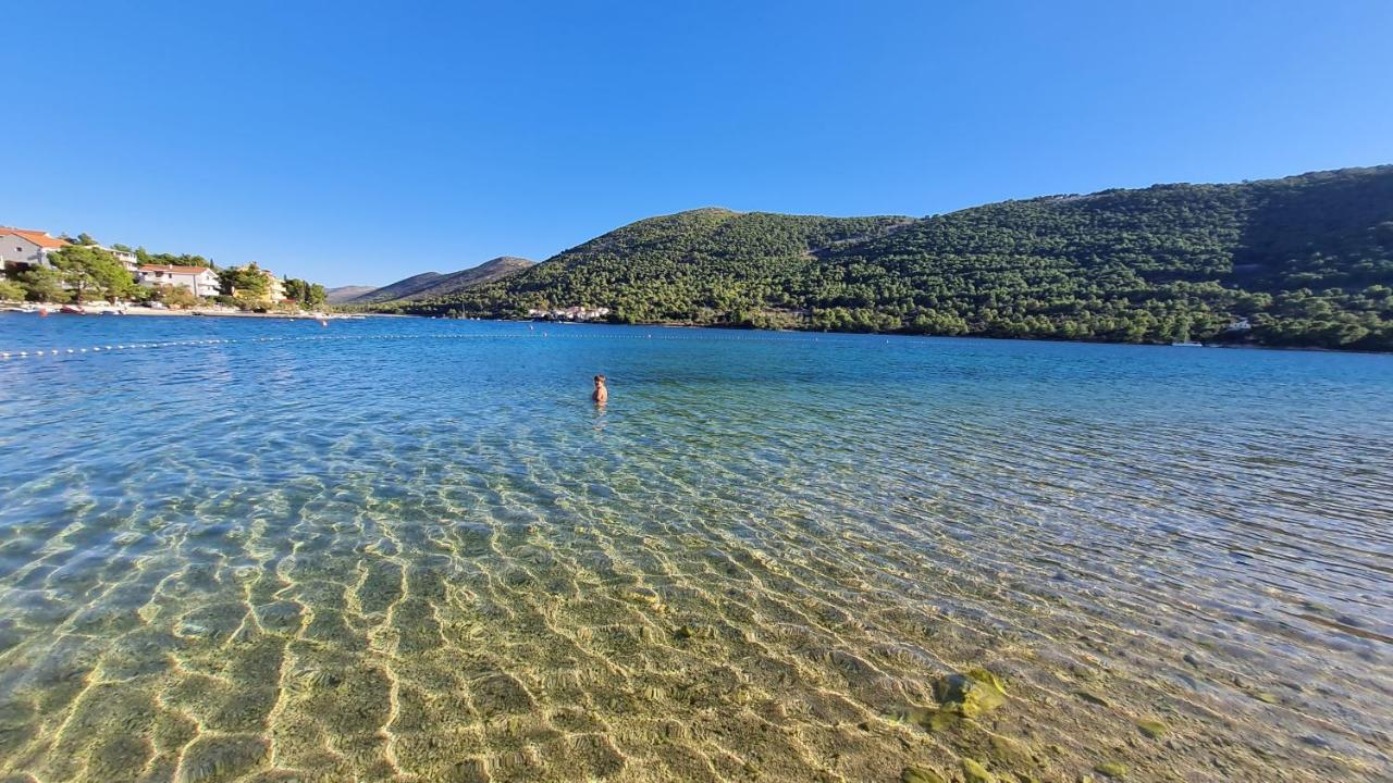 Apartmani Mlinar-One Bedroom Seaview Grebaštica エクステリア 写真