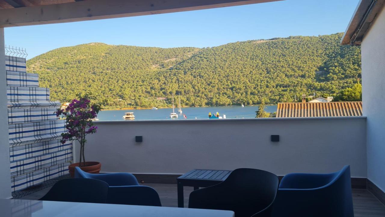 Apartmani Mlinar-One Bedroom Seaview Grebaštica エクステリア 写真