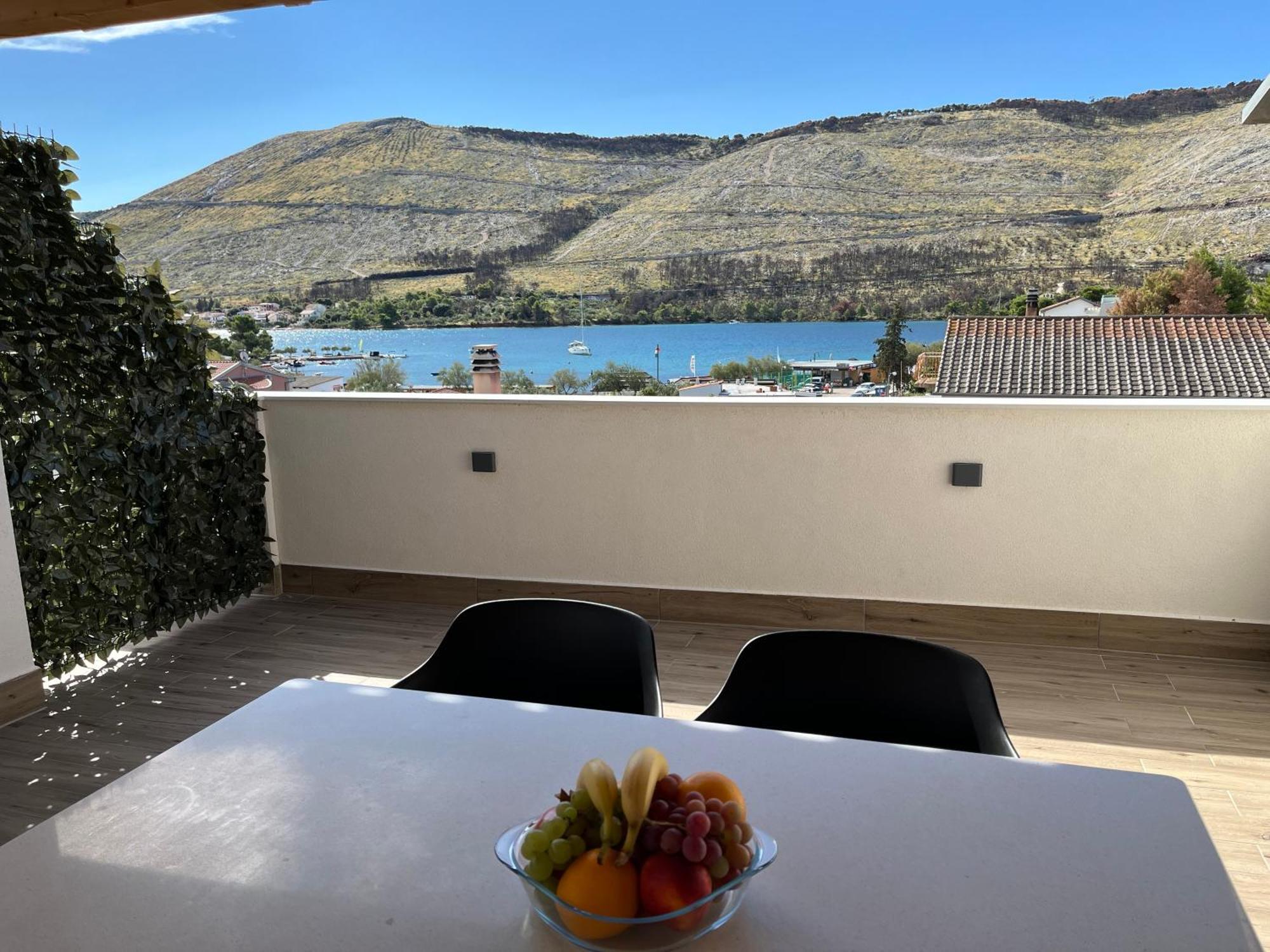 Apartmani Mlinar-One Bedroom Seaview Grebaštica エクステリア 写真